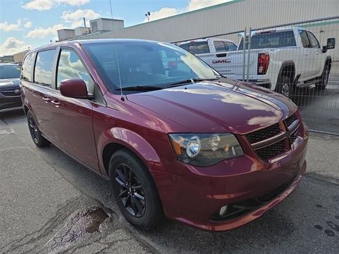 Used 2019 Dodge Grand Caravan GT FWD image 3