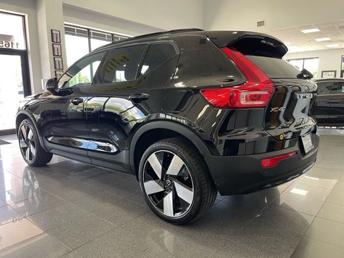 Used 2023 Volvo XC40 Recharge Ultimate AWD/4WD image 3