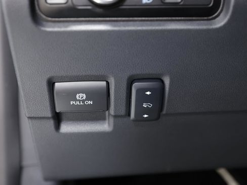 Used 2024 Ford F350 Lariat w/ Chrome Package image 29