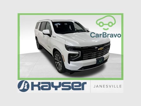 Certified 2025 Chevrolet Suburban High Country AWD/4WD image 1
