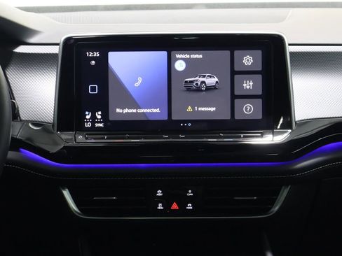 Used 2024 Volkswagen Atlas Cross Sport SEL Premium R-Line image 19