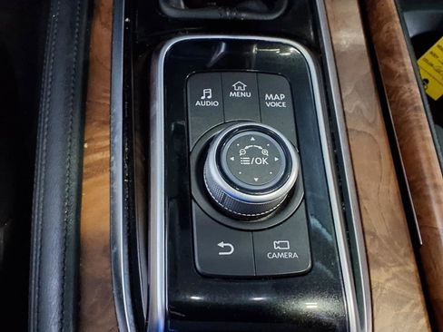 Used 2022 Nissan Armada SL w/ Captain's Chairs Package image 29