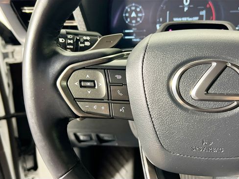 Used 2024 Lexus GX 550 w/ Accessory Package (Z1) AWD/4WD image 18