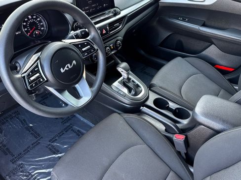 Used 2023 Kia Forte LXS w/ LXS Technology Package image 10