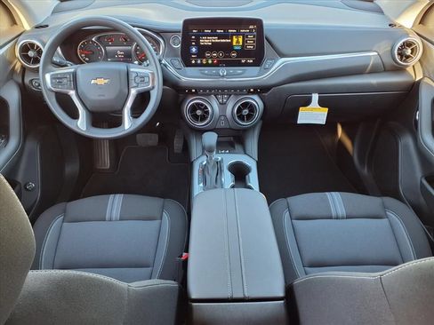 New 2026 Chevrolet Blazer LT w/ Convenience Package AWD/4WD image 10