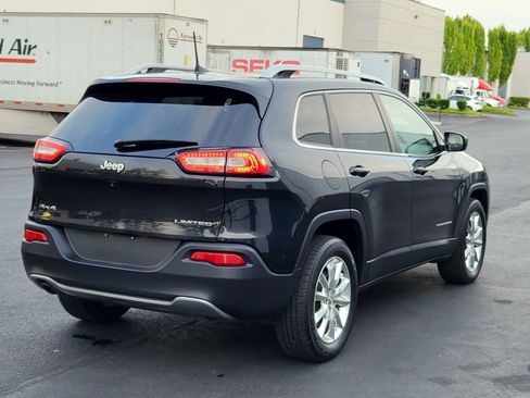 Used 2016 Jeep Cherokee Limited image 4
