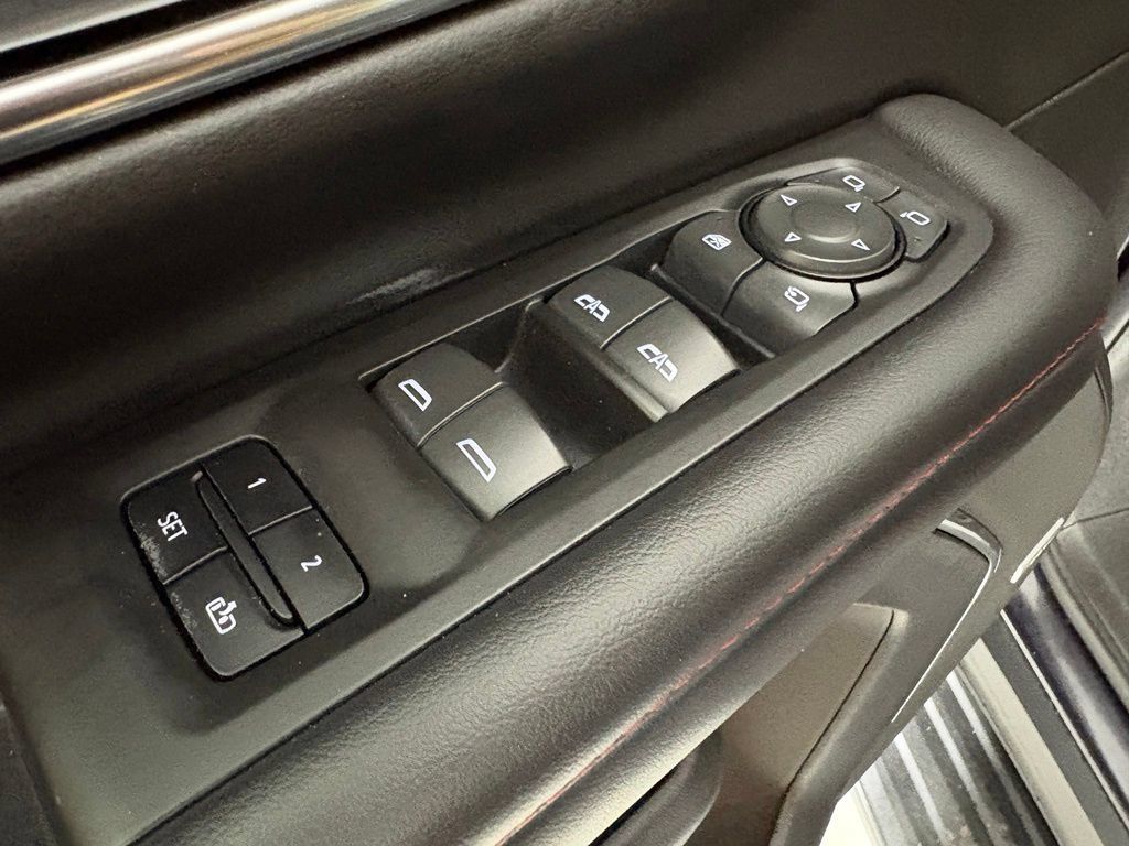 Used 2022 Chevrolet Tahoe RST w/ Luxury Package RWD image 20