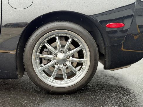 Used 1998 Chevrolet Corvette Coupe w/ Memory Pkg image 16