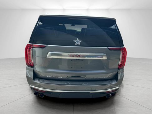 Used 2021 GMC Yukon XL Denali w/ Denali Premium Package image 3
