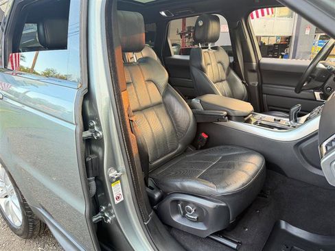 Used 2016 Land Rover Range Rover Sport HSE image 17