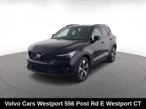 Certified 2023 Volvo XC40 B5 Plus w/ Protection Package Premier AWD/4WD image 1