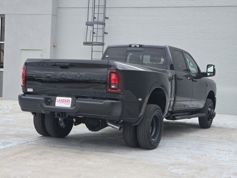 New 2026 RAM 3500 Tradesman AWD/4WD image 4