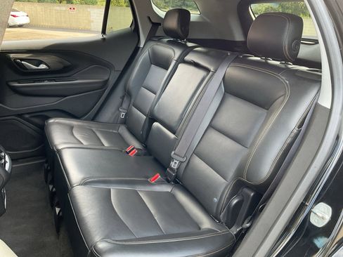 Used 2020 GMC Terrain SLT image 20