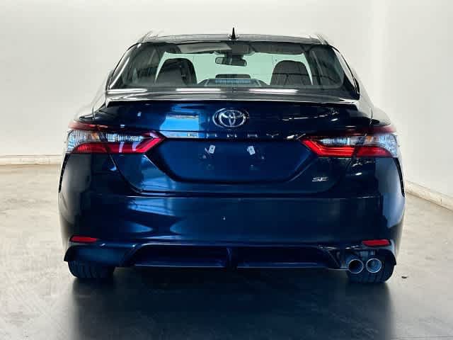 Used 2021 Toyota Camry SE FWD image 4