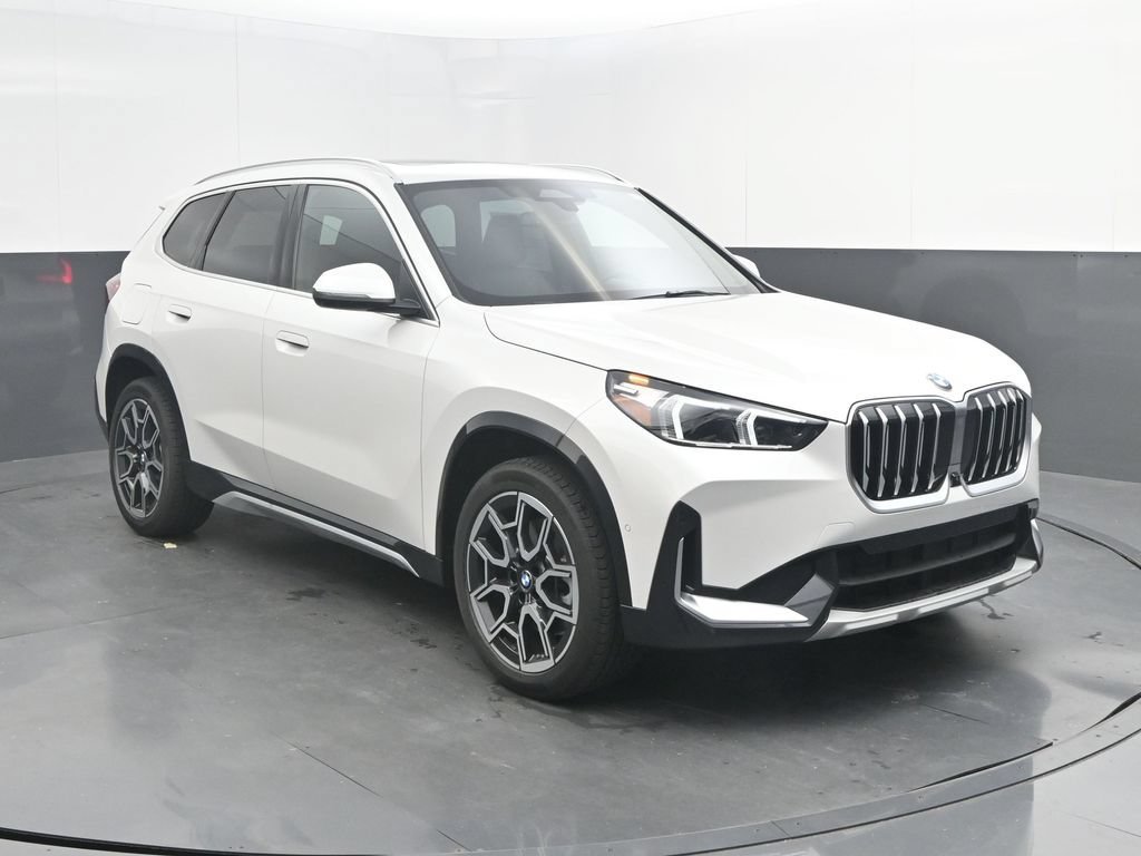 New 2026 BMW X1 xDrive28i w/ Technology Package AWD/4WD image 9