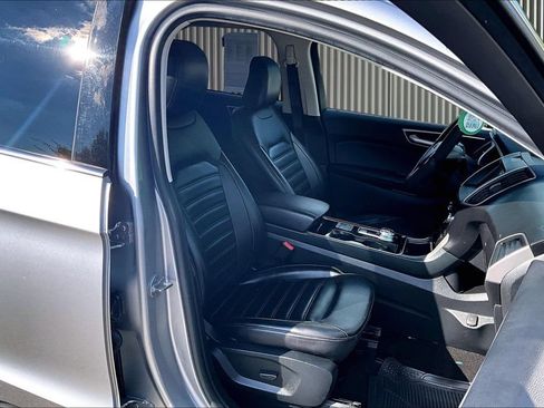 Used 2020 Ford Edge SEL FWD image 8