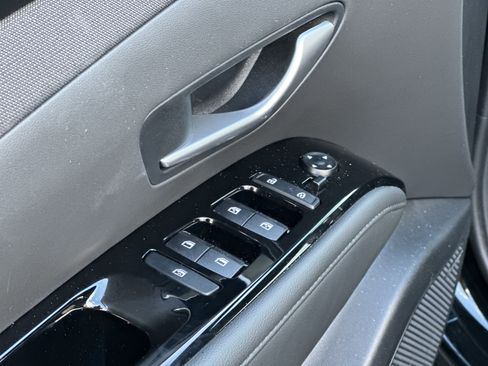 Used 2024 Hyundai Santa Cruz Limited image 24