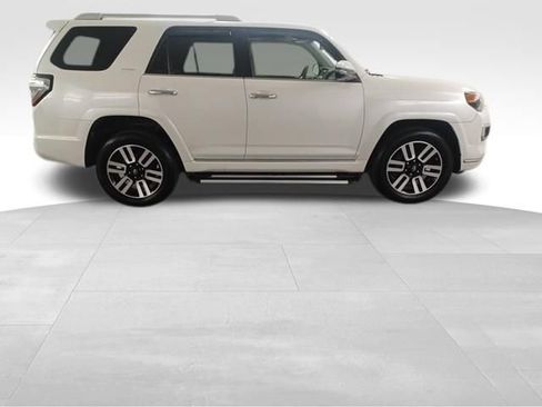 Used 2019 Toyota 4Runner Limited AWD/4WD image 8