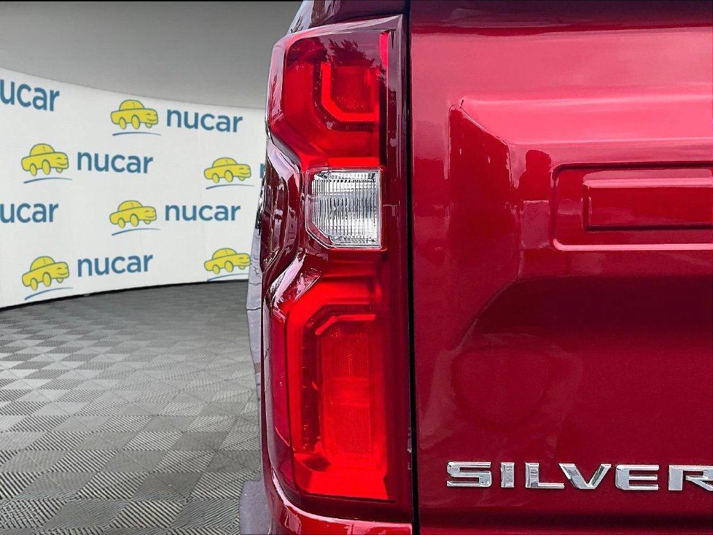 Used 2024 Chevrolet Silverado 1500 RST AWD/4WD image 35