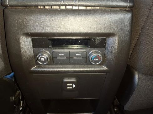 Certified 2023 Chevrolet Traverse LT image 27