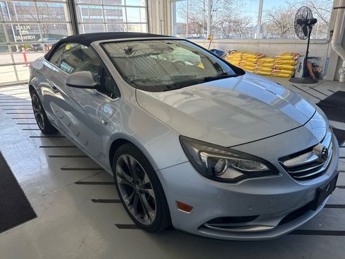 Used 2016 Buick Cascada Premium image 3