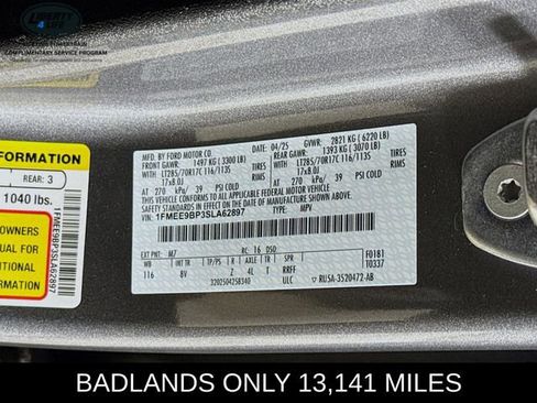 Used 2025 Ford Bronco Badlands image 31