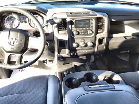 Used 2018 RAM 2500 Tradesman w/ Chrome Appearance Group image 21