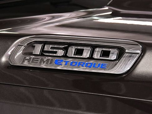 Used 2023 RAM 1500 Big Horn AWD/4WD image 12