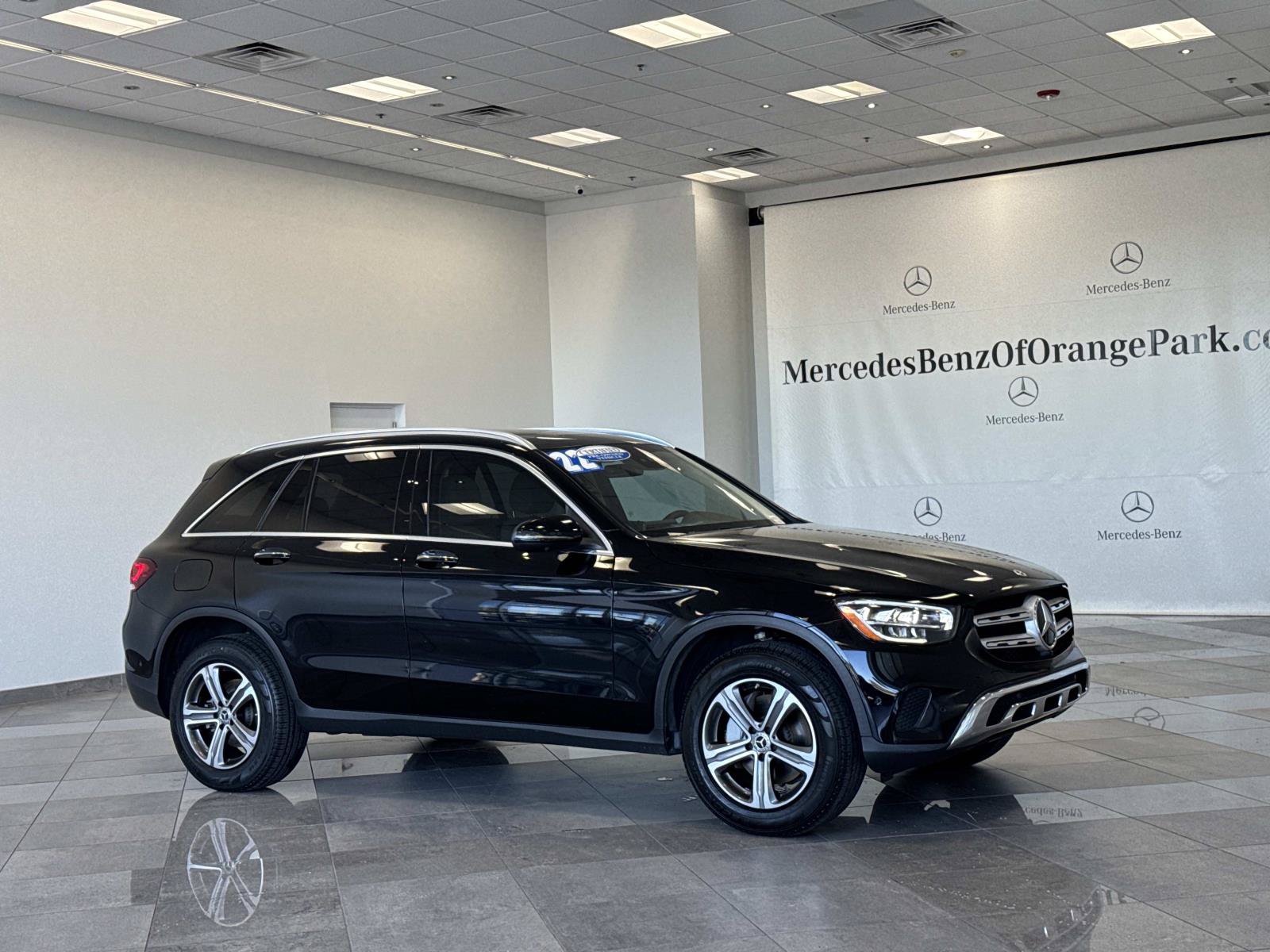 Certified 2022 Mercedes-Benz GLC 300 image 2
