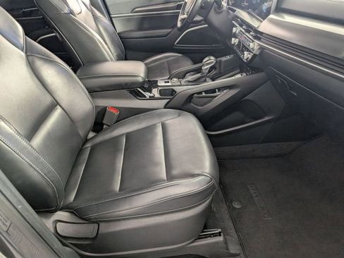 Used 2025 Kia Telluride S image 34