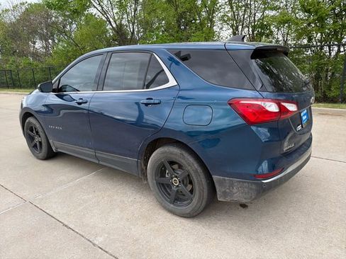 Used 2020 Chevrolet Equinox LT image 3