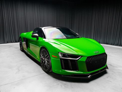 Used 2018 Audi R8 V10 plus AWD/4WD image 7