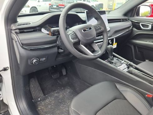 New 2026 Jeep Compass Latitude AWD/4WD image 25