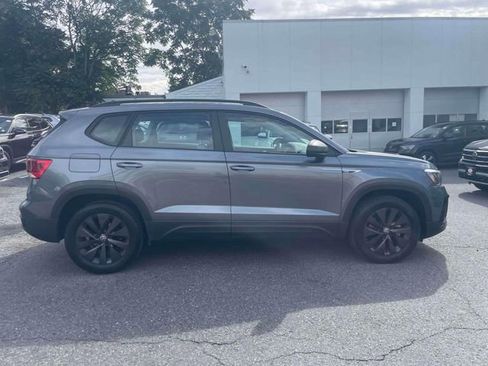 Used 2022 Volkswagen Taos S image 5