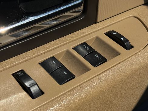 Used 2013 Ford F150 XLT w/ Luxury Equipment Group AWD/4WD image 23