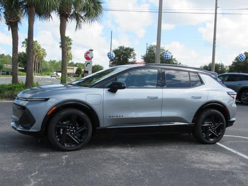 New 2025 Chevrolet Equinox EV RS image 2