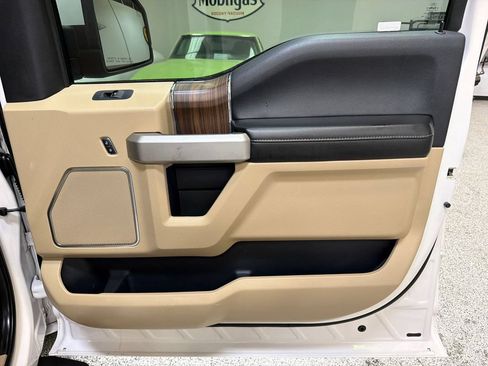 Used 2015 Ford F150 Lariat w/ Equipment Group 501A Mid RWD image 39