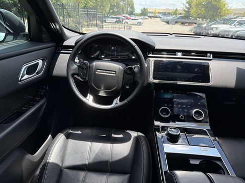 Used 2020 Land Rover Range Rover Velar S AWD/4WD image 34