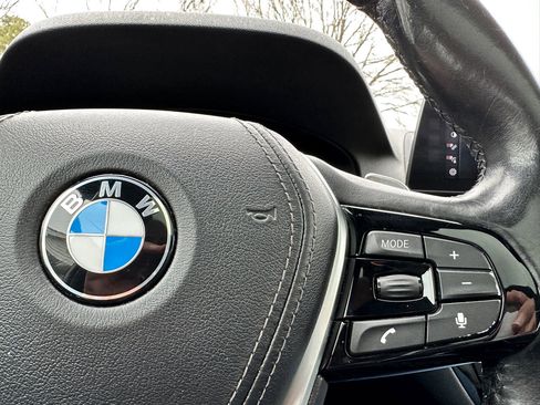 Used 2018 BMW 530i image 16