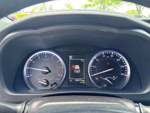 Used 2019 Toyota Highlander XLE AWD/4WD image 14