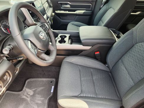 New 2026 RAM 1500 4x4 Crew Cab image 12