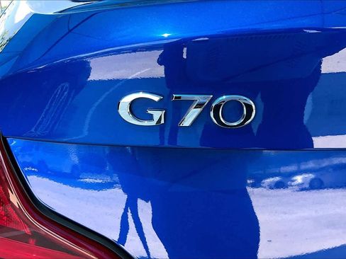 Used 2019 Genesis G70 2.0T Advanced w/ Sport Package image 10