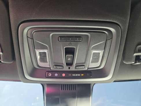 Used 2024 GMC Sierra 2500 AT4 w/ Technology Package AWD/4WD image 17