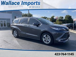 Used 2025 Toyota Sienna Limited AWD/4WD video 1