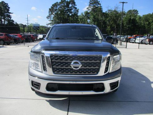 Used 2018 Nissan Titan SV w/ SV Convenience Package RWD image 5