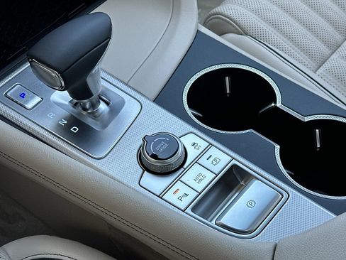 New 2026 Genesis G70 2.5T Prestige image 22