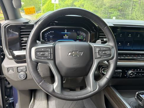 Used 2022 Chevrolet Silverado 1500 RST AWD/4WD image 23