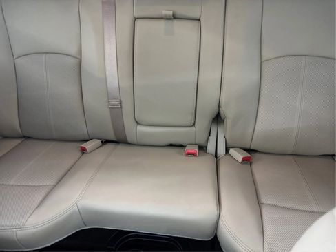 Used 2018 RAM 1500 Laramie w/ Convenience Group AWD/4WD image 46