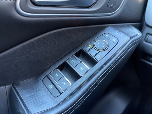 Used 2021 Nissan Rogue SL w/ Premium Package image 20