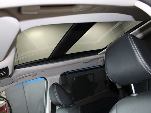Used 2023 Nissan Rogue SL w/ SL Premium Package FWD image 22